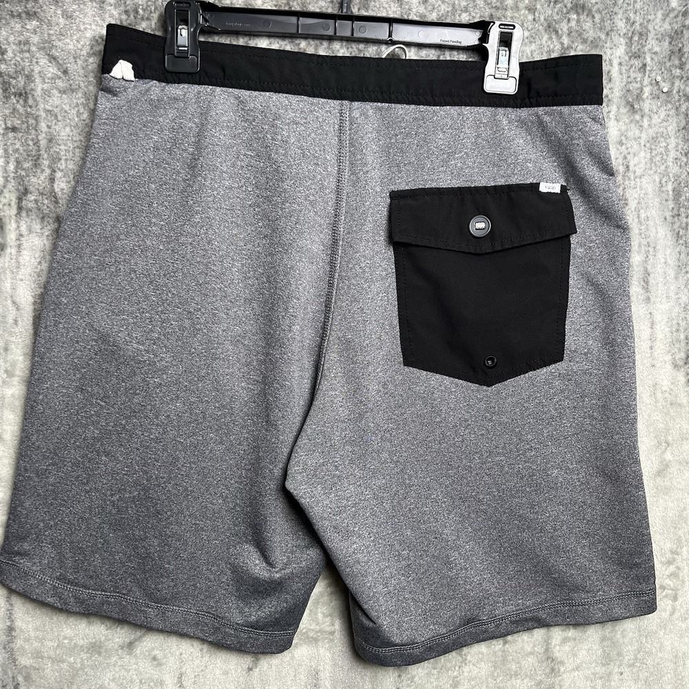 Vuori "V" Cycled Board Shorts 33 Gray Trainer Performance Hybrid Stretch Unlined - Picture 6 of 8